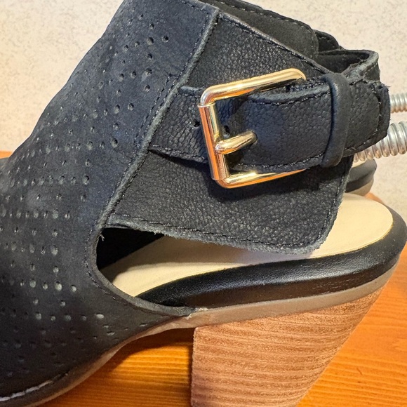 Cole Haan pippa Black Ankle Bootie Heels open back with stacked heel size 7 - Picture 4 of 9